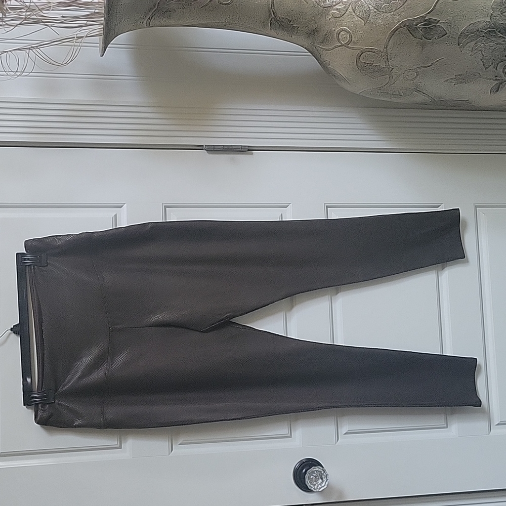 Brown legging